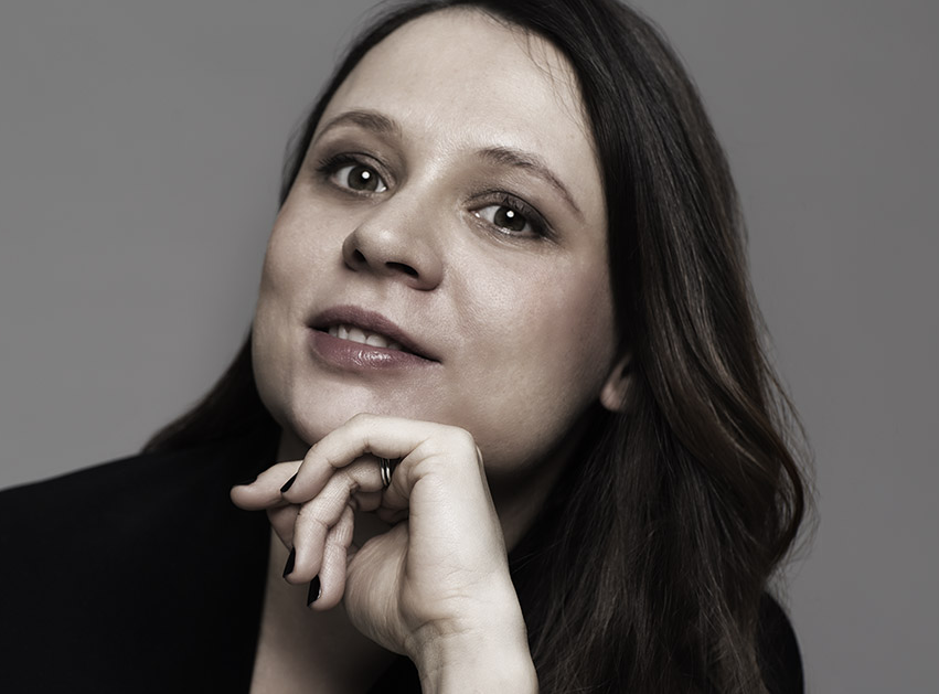 Caroline Dumurکرولاین دامار
